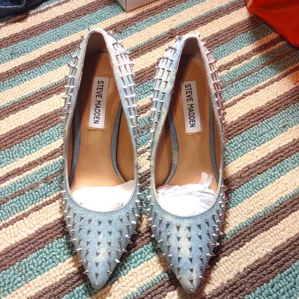 NWT Women's Heels